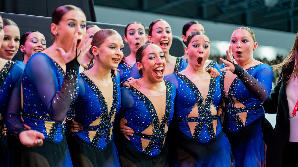 SkateCanada's tweet photo. Some of our favourite kiss & cry moments from yesterday ☺️ #SCNats25
Quelques-uns de nos moments préférés dans le kiss and cry hier ☺️ #NatPC25 https://t.co/kDNJzIEN6e