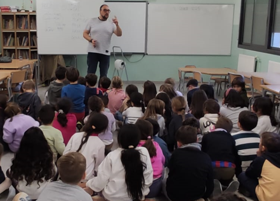 Escola Frederic Godàs tweet media