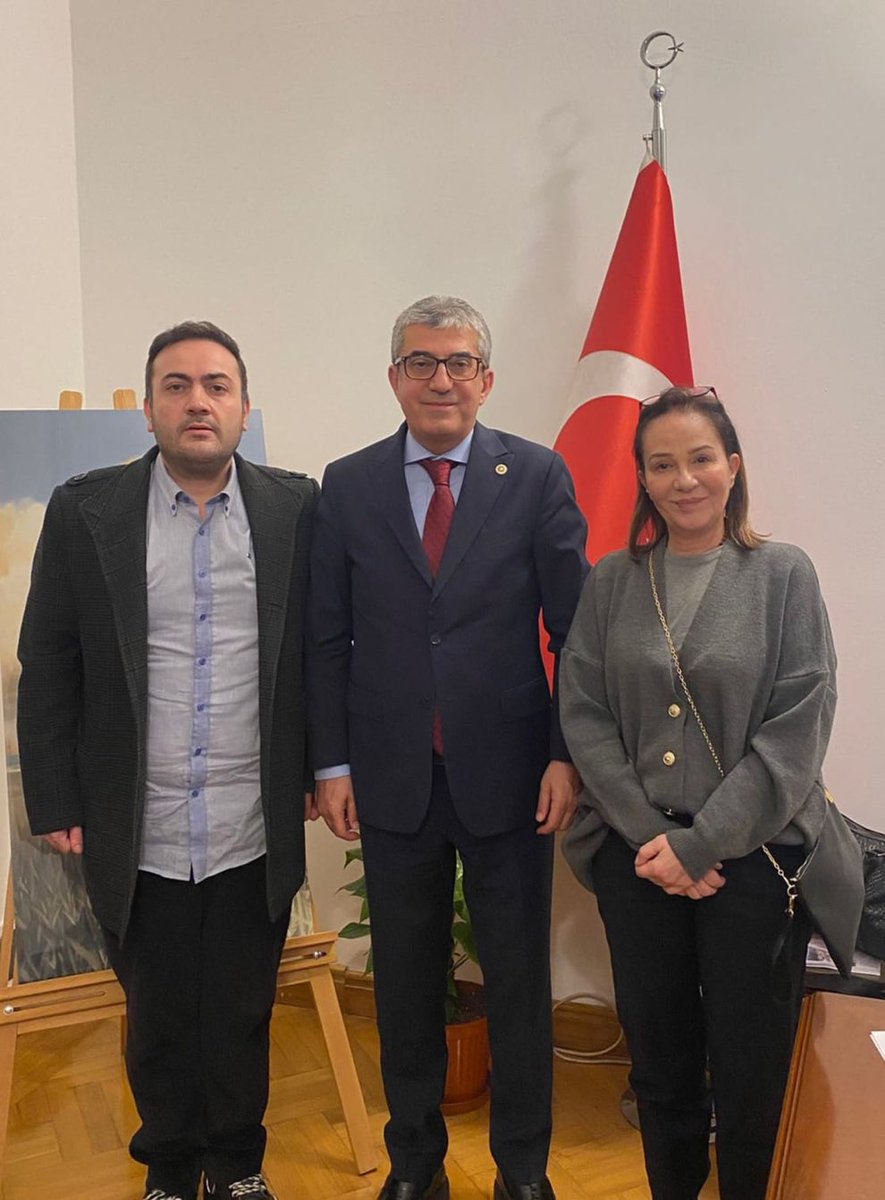 Adil Yaşam Derneği (@adilyasamresmi) on Twitter photo Cumhuriyet Halk Partisi Grup Başkan vekili Gökhan Günaydın vekilimizi ziyaret edip Af ile alakalı görüşlerimizi ve raporumuzu ilettik. İlgi ve alakasından dolayı kendisine çok teşekkür ediyoruz.
<a href="/gunaydingokhan/">Gökhan Günaydın</a> <a href="/herkesicinCHP/">CHP 🇹🇷</a> <a href="/ayln69/">Aylinabla2 🇹🇷 istanbul. Aylin Balcı</a> <a href="/AdilYasamResmi/">Adil Yaşam Derneği</a> Cumhuriyet Halk Partisi Grup Başkan vekili Gökhan Günaydın vekilimizi ziyaret edip Af ile alakalı görüşlerimizi ve raporumuzu ilettik. İlgi ve alakasından dolayı kendisine çok teşekkür ediyoruz.
<a href="/gunaydingokhan/">Gökhan Günaydın</a> <a href="/herkesicinCHP/">CHP 🇹🇷</a> <a href="/ayln69/">Aylinabla2 🇹🇷 istanbul. Aylin Balcı</a> <a href="/AdilYasamResmi/">Adil Yaşam Derneği</a>