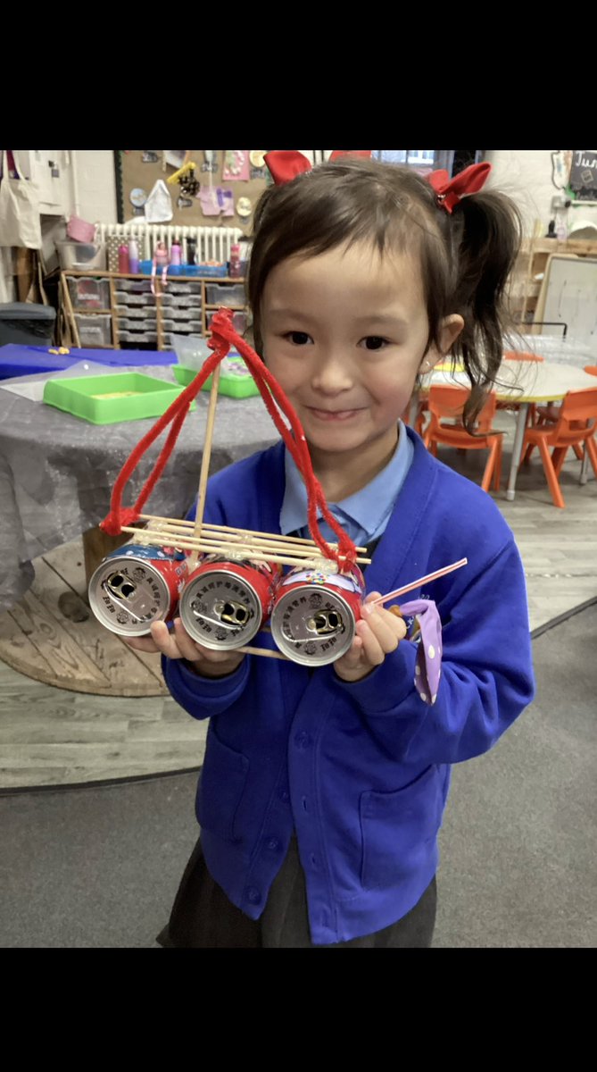 StockPrim's tweet photo. ⛵️⛵️⛵️Lost and Found⛵️⛵️⛵️
This week in Reception we read the book 'Lost and Found' by Oliver Jeffers. It was a lovely story about a boy, a penguin and a boat. Here are some of the boats that the children made at home. #oliverjeffers #EYFS #Reception #junkmodelling https://t.co/8YC8zRIWEK