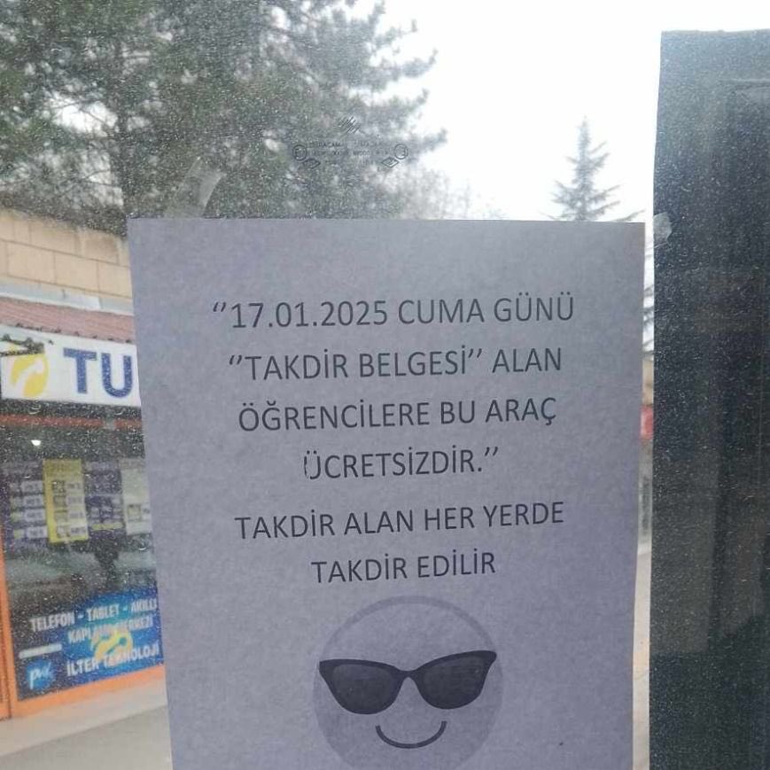 bosunatiklama's tweet photo. Tokat'ta bir dolmuş şoförü, takdir belgesi alan öğrencilerden ücret almadı. https://t.co/ZAWIDdfIz3