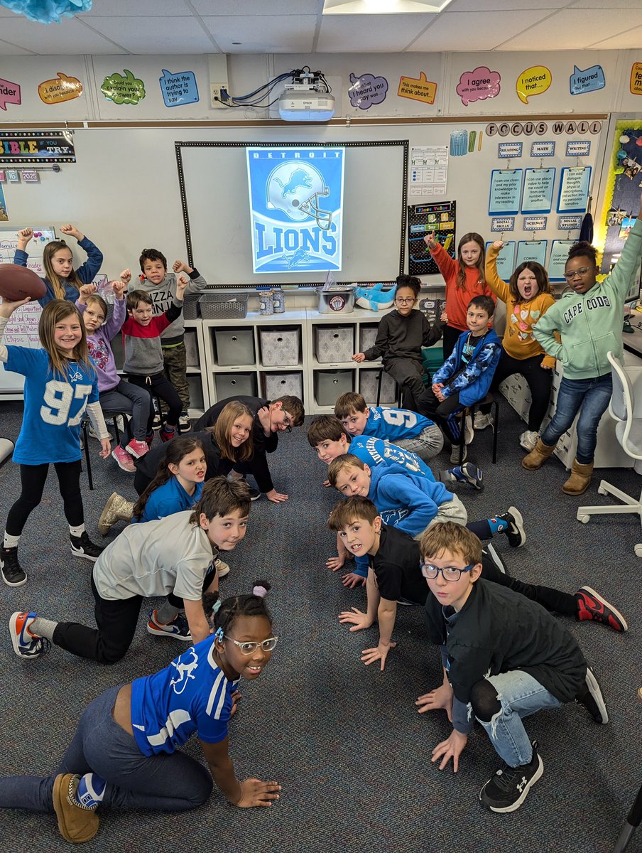 SLCSSayre's tweet photo. #slcslovesthelions Go @Lions !!! @SLCSD https://t.co/zA5PiK89cN