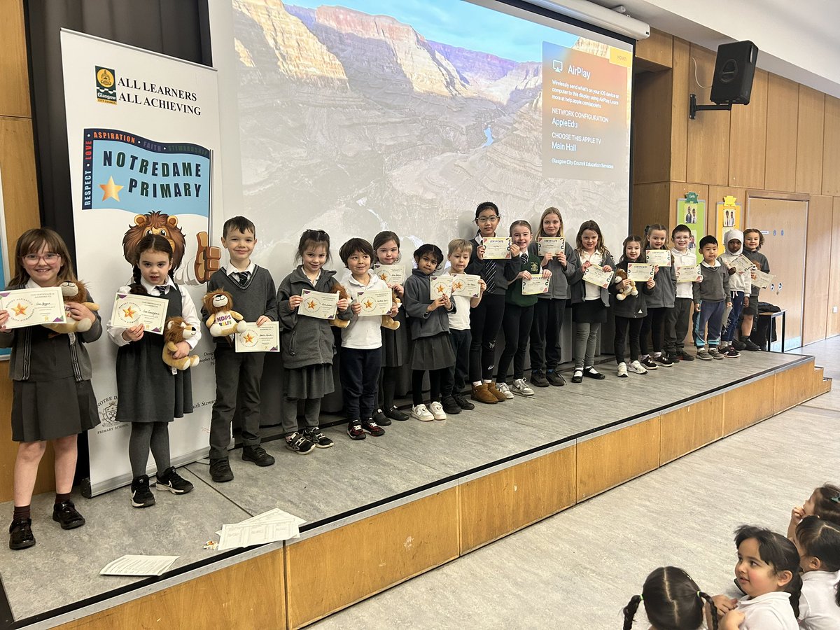NotreDamePri's tweet image. Brilliant certificate winners this week, showcasing our school values and embracing ‘new beginnings’ as we kick off 2025! 🌟✨ Well done to all! #SchoolValues #NewBeginnings #ProudMoments