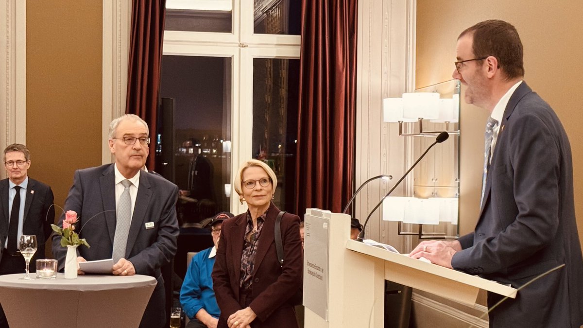 Michel Darbellay, Präsident AMS in der Schweizer Botschaft Berlin: Der Auftritt der🇨🇭an der Grünen Woche ist keine Ausgabe sondern eine Investition in die Zukunft. ⁦<a href="/gruenewoche/">Grüne Woche</a>⁩ ⁦<a href="/LIDnews/">LID.CH</a>⁩