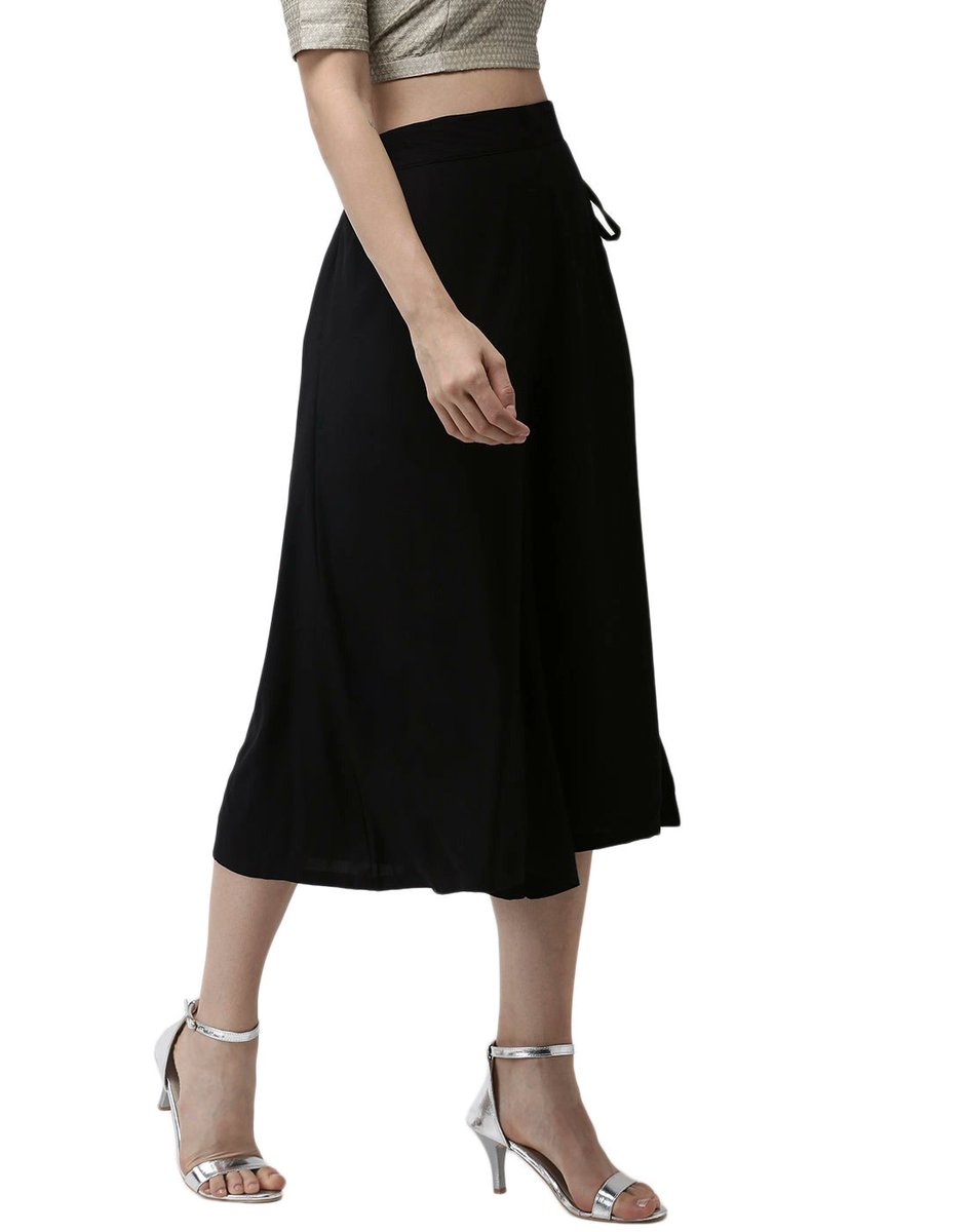 demozastores's tweet photo. Women’s Culottes Black 👇

#demozastores #notjustbasics #womensfashion https://t.co/crT0MGuEe6 https://t.co/AeRuHgbGz4