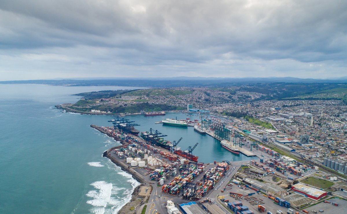 #PuertoSanAntonio aumentó más del 10% su transferencia de carga, en el pasado año 2024 😀 📷

Link de la noticia, Empresa Océano: empresaoceano.cl/transferencia-…