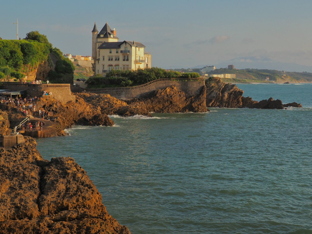 itsrapha83's tweet photo. The most beautiful department in France: Pyrénées-Atlantiques🇫🇷 https://t.co/NQiPbeaBti