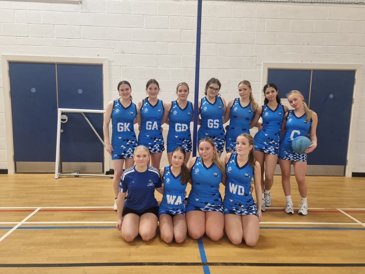 Lots of netball played this week. Thank you @WhitchurchPE for the fixtures 🩵 :
10A - win 
10B - draw 
YR11 - win 
🏆 🙌 😎