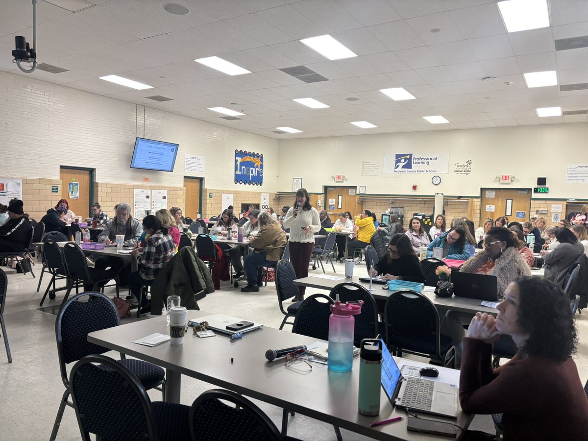 AMorgan_FCPS's tweet image. A great afternoon of learning with several FCPS SEIAs, IAs and substitute teachers. Grateful for the engaging conversations on classroom pedagogy with an instructional focus. #fcpssupport @FCPSPLcoord @EmilyEQuinlan @loveofspecialed