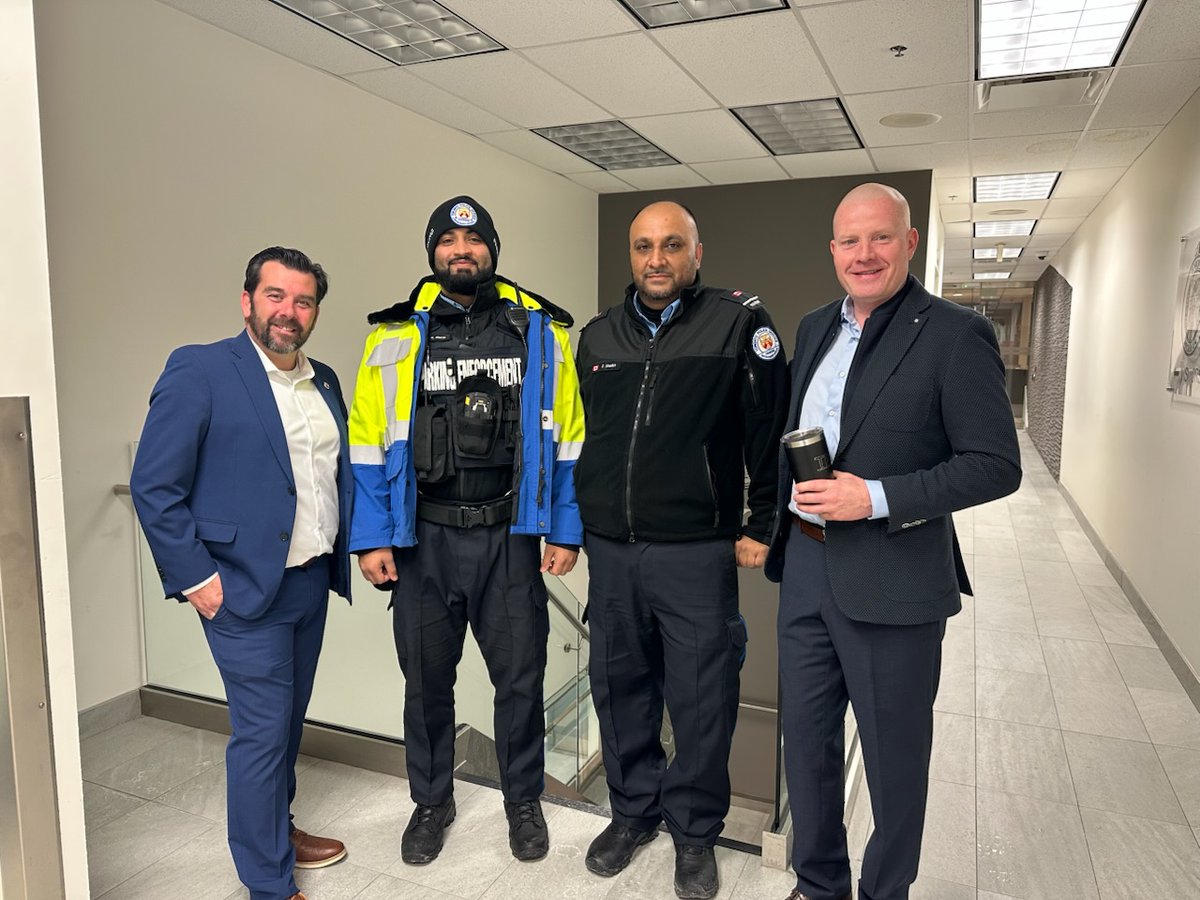On Tuesday morning, TPA Directors visited divisions across the service to connect with officers during their parades. Discussions focused on key topics and important issues for our members such as scheduling, bargaining, and retirement.

We value these opportunities to engage