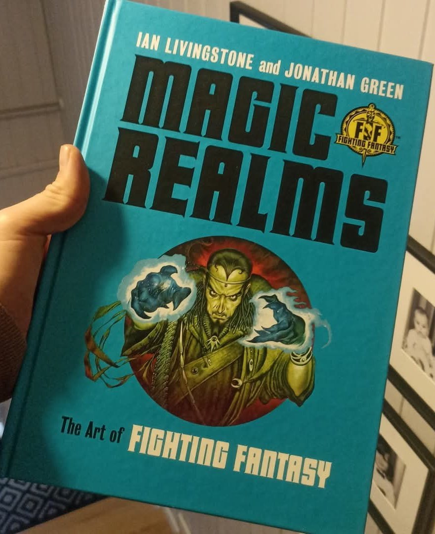 This book is beyond gorgeous! #MagicReals By the great @ianlivingstoneff and Jonathan Green, featuring art by over two dozen amazing fantasy illustrators, breathtaking works by some of the best cover artists in the world.

#fightingfantasy #art #fantasyart #artbook #gamebook