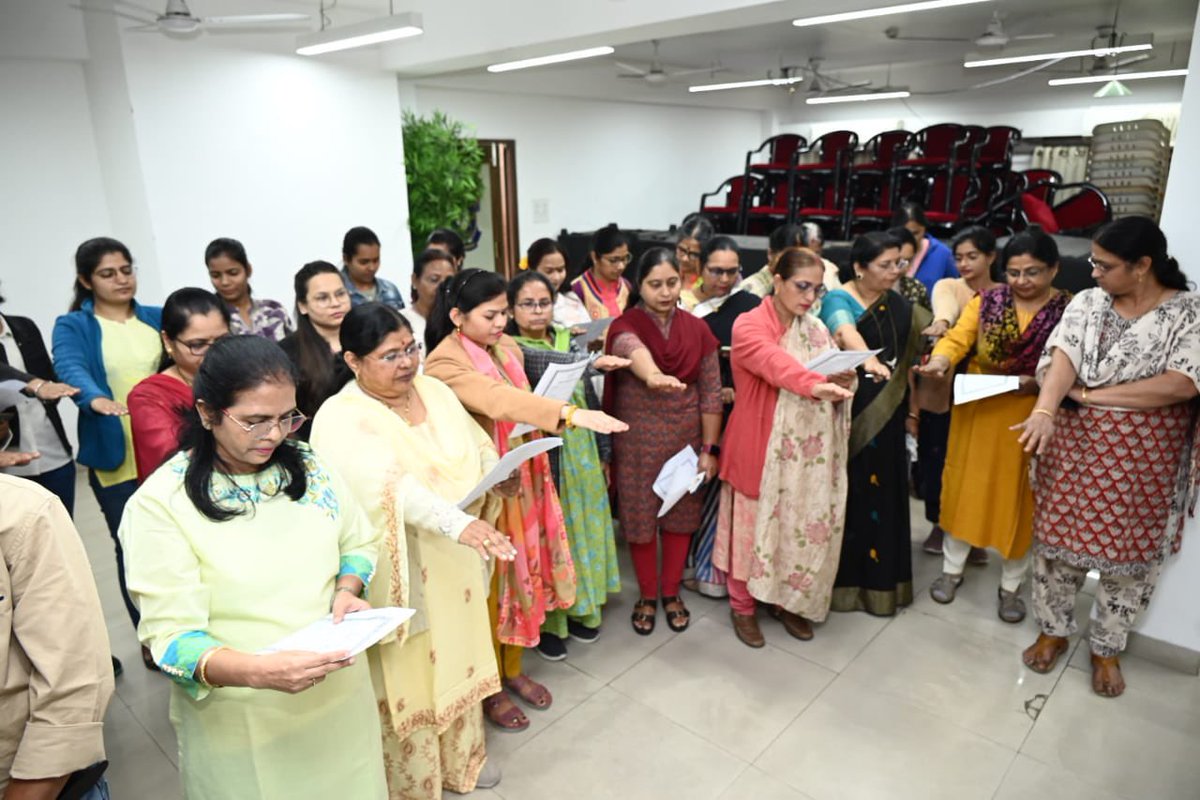 As per the initiative of Government of India and CBIC under Swachhata Pakhwada (16-31.01.2025), the officers of Nagpur Customs took the Swachhta Pledge on 16.01.2025.

The pledge emphasizes cleanliness, sustainability, and a healthier environement under Swacchh Bharat Campaign.