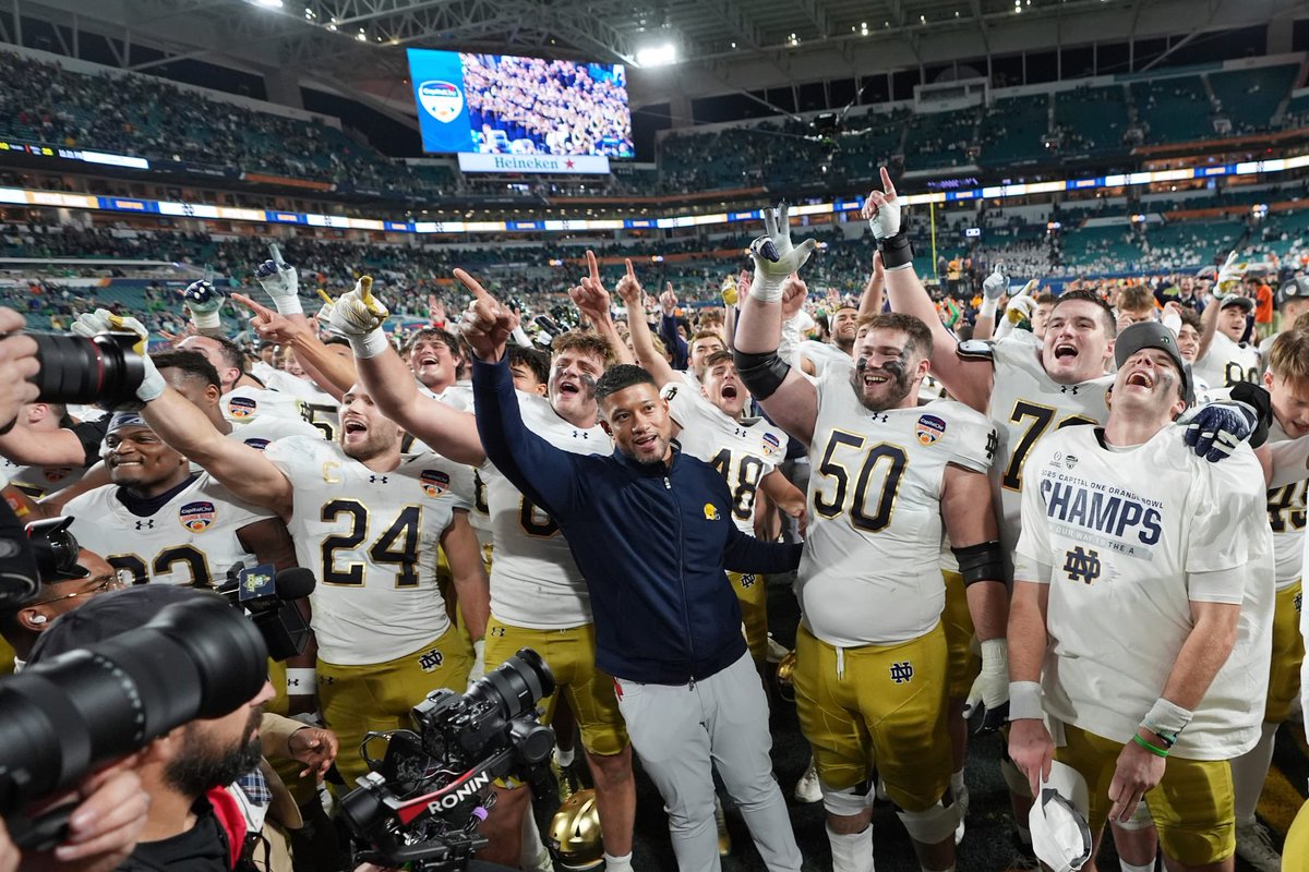 Notre Dame Fighting Irish tweet media