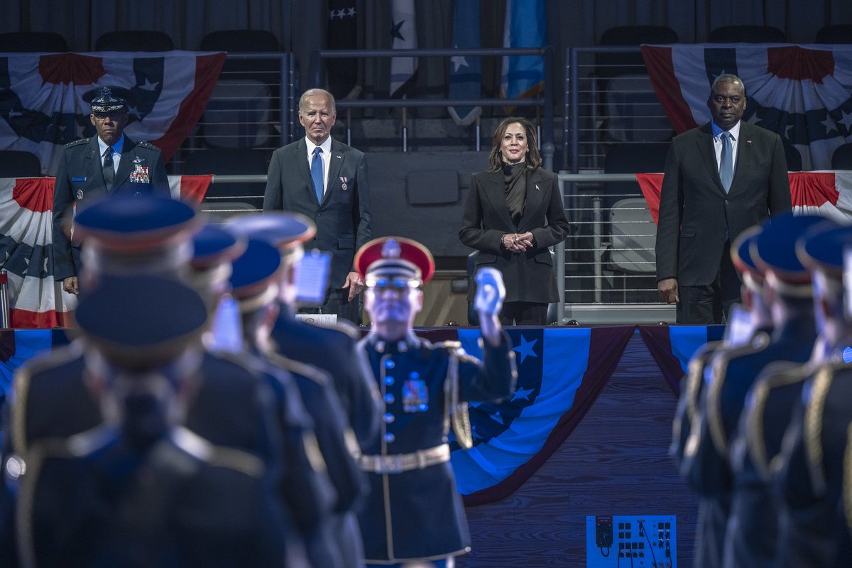 SecDefAustin's tweet image. President Biden always ends his speeches the same way.
With the same five words.
He always says, “May God protect our troops.”
And @POTUS means every word—every time.