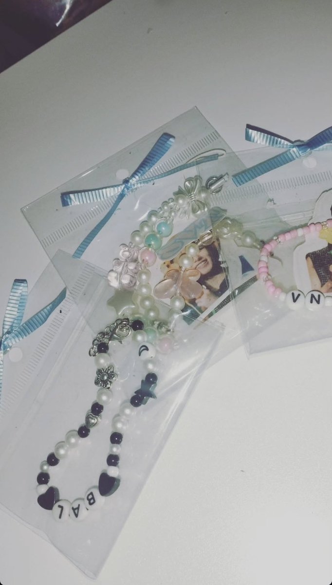 c1neee's tweet photo. Phone Charms and Bracelets for Sale

You can private message me here or in my Instagram acc @/siens.studio, I also do customize orders

Free meet up: angeles area only🤍 https://t.co/SPvluXxDI5