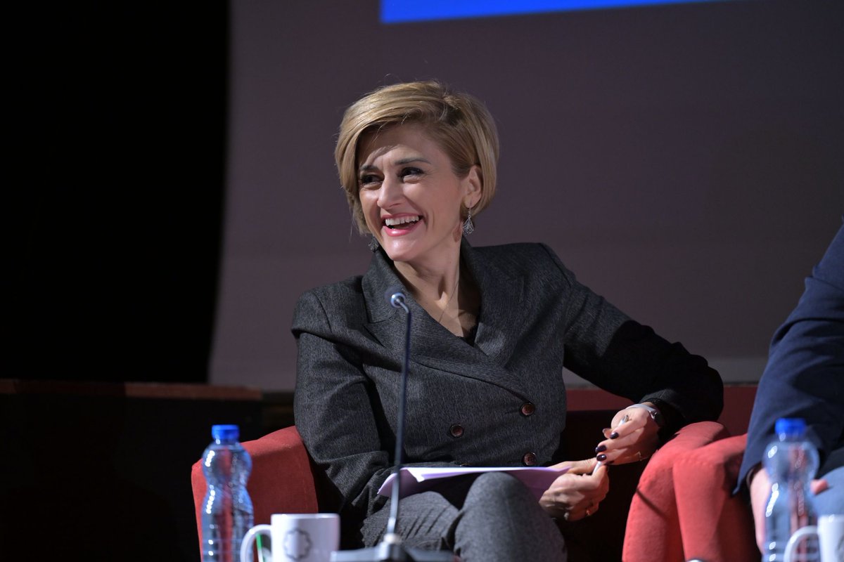 💡 “Women and youth are driving Kosova’s transformative change.”

<a href="/mimozakusari/">Mimoza Kusari 🇽🇰🇺🇦</a> highlights the vital role of Kosova’s diaspora in cultural diplomacy and political representation, calling for institutional reforms to harness this potential.

📺 youtube.com/live/7fdbo0gEx…