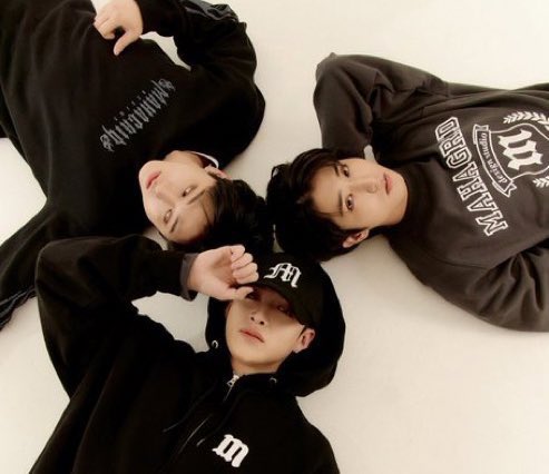 beyondyasmin's tweet photo. 3RACHA : THE BIG 3 https://t.co/WDcQQNqqBx