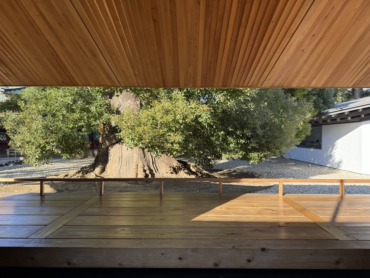 上野東照宮。
いい建物でした。
初心を思い出して、モチベーション上がります。