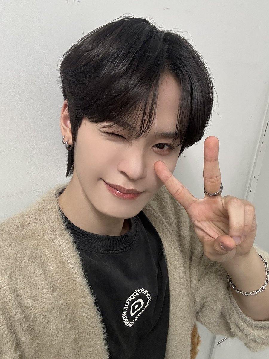 TPST_twt's tweet photo. [#태래] 감기 조심하기☺️❤️🍀⭐️ https://t.co/aC586r0b5G