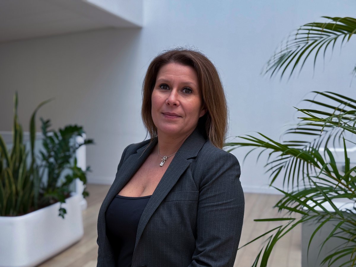 Big News pour l’EM Normandie 🚨
Nomination de Delphine Lagrange en tant que Directrice de la Marque, une étape clé dans notre stratégie✨
Plus d'infos👉 shorturl.at/Xo0Ei