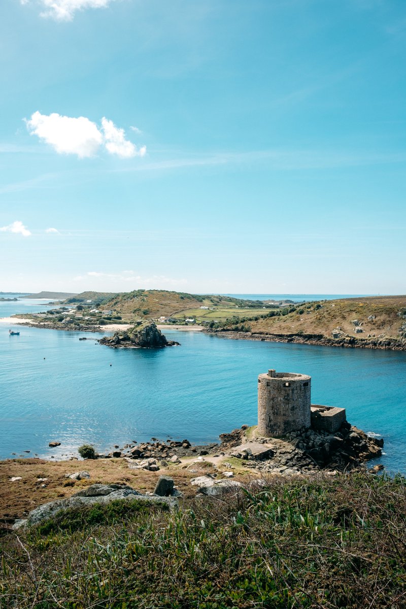 IOSTravel's tweet photo. Step back in time on Scilly
Ancient stone circles, Bronze Age sites, and castles await on Scilly. History lovers, this is your dream destination! Start your journey today.
https://t.co/Hd4K00pPQV
#ExploreScilly #HistoryLovers https://t.co/wa4sjhq9pi
