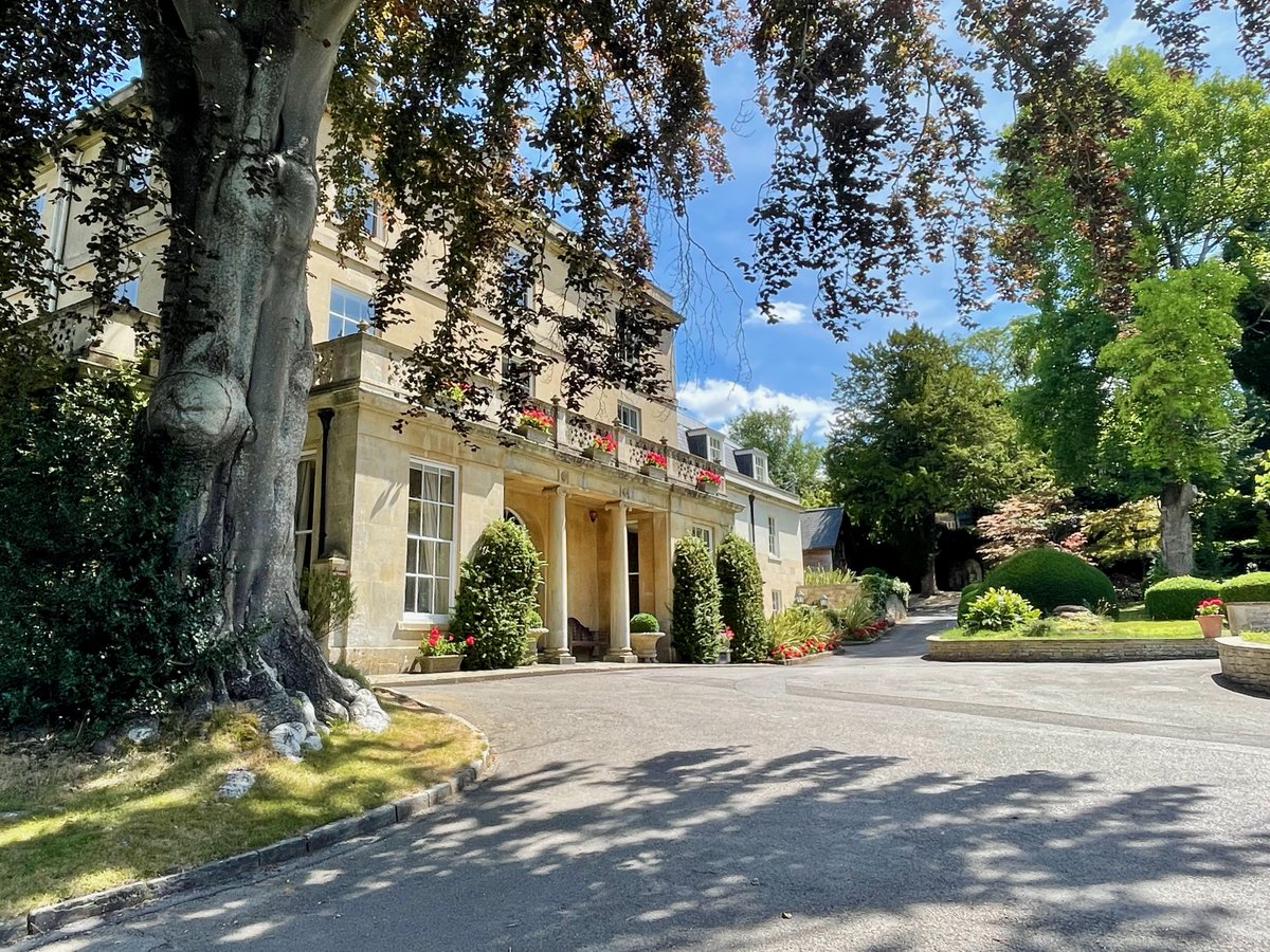 IMSLInsights's tweet photo. At IMSL, we are firm believers that our training centre, surrounded by 15 acres of scenic grounds, offers the perfect environment to engage with our bespoke and accredited training programs. For more information visit: https://t.co/dMbzJ7Lbd5 https://t.co/di6tVhEkmM
