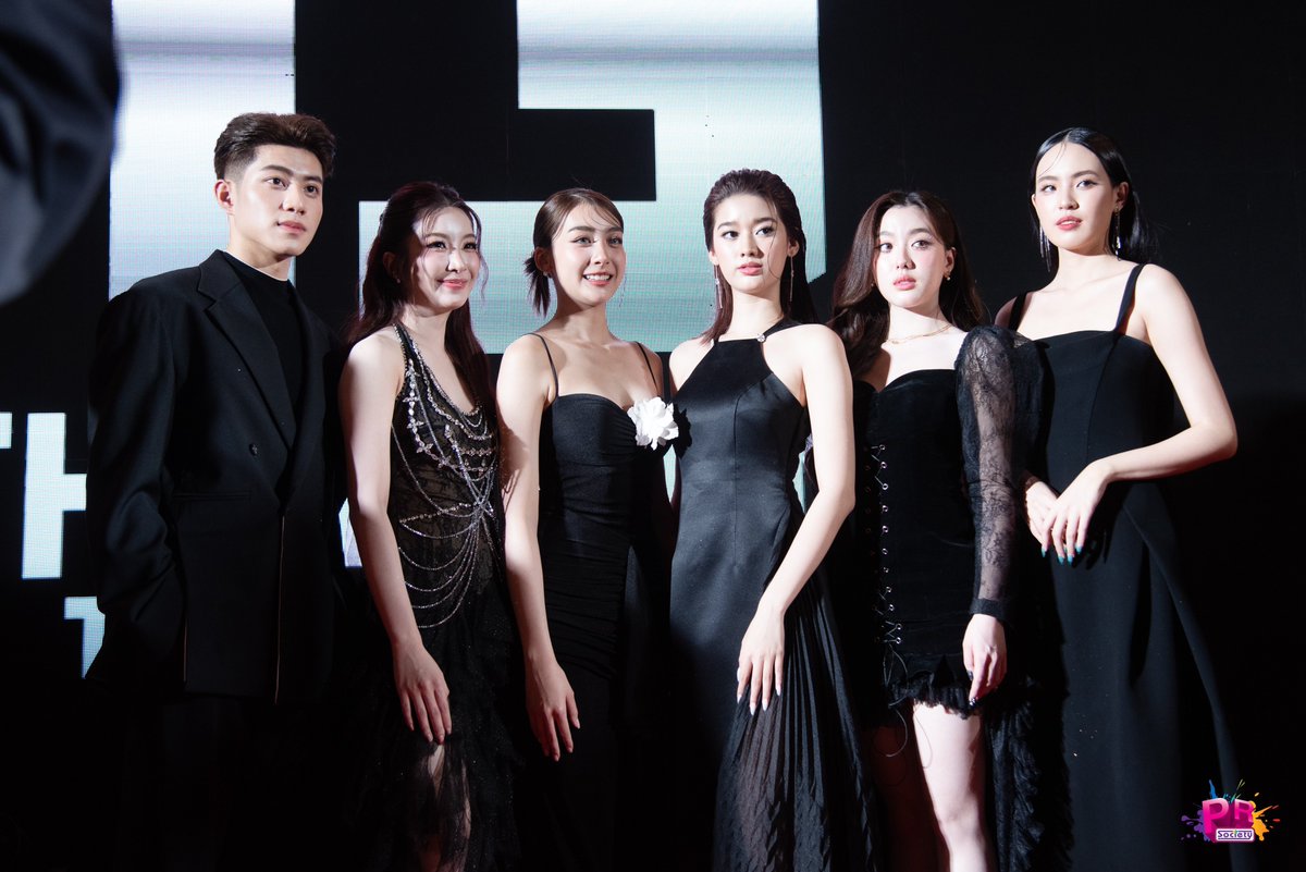 PRSocietyNews's tweet photo. นักแสดงจาก #Attackวิญญาณเลขที่13 อ๊ะอาย 4EVE , ลิลลี่ ลฎาภา, เพิร์ธ วีริณฐ์ศรา, แบงค์ ณฐวัฒน์, สตางค์ ตริษา, ยูแอล รมิตา และ ”นีน่า ณัฐชา“ จาก #FirstCamping แล้วอย่าลืมติดตามกันน้า~
#13studio #ThirteenStudio
#Aheye4EVE #Stangtarisa https://t.co/9tNIXpwlMq