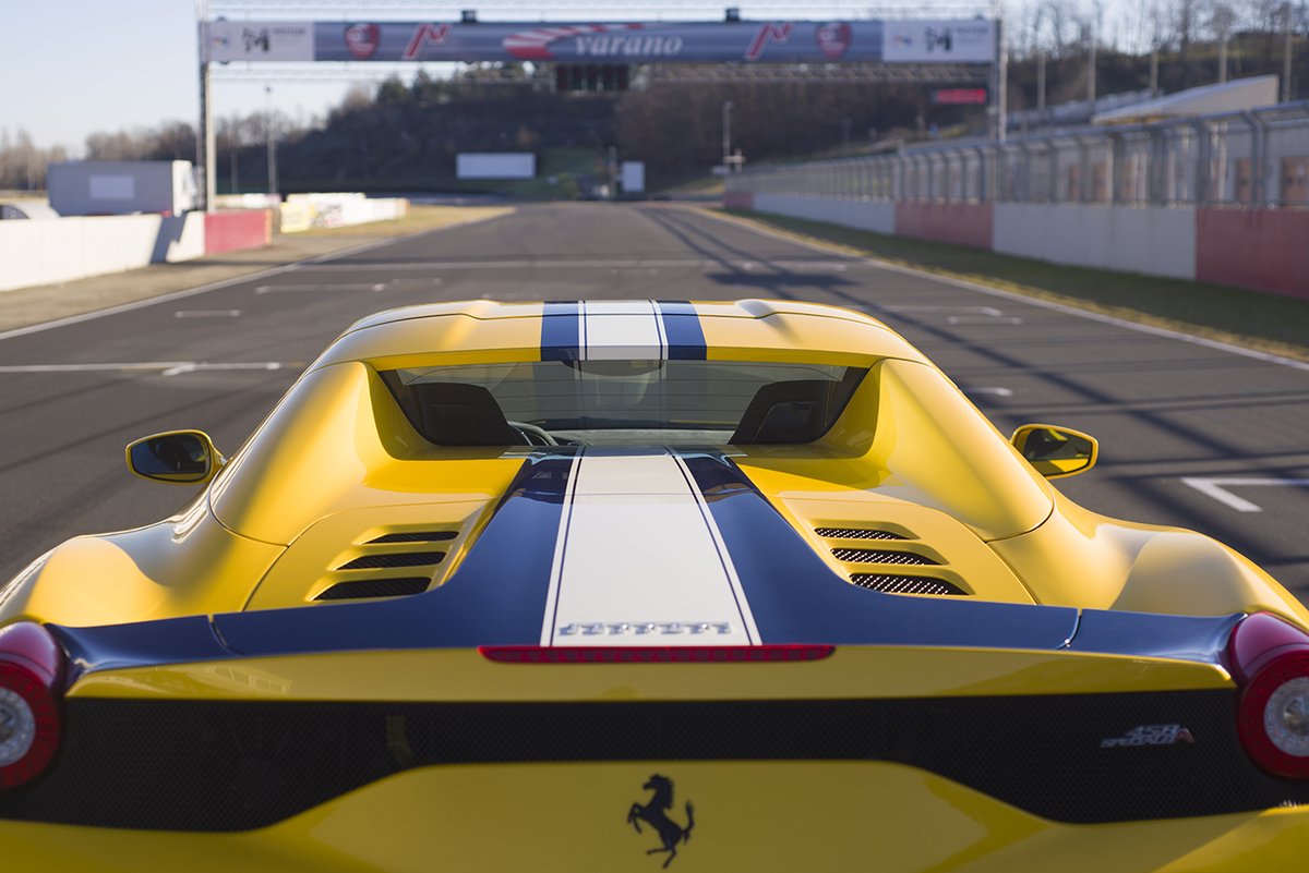 LRossiDesign's tweet image. I did the shooting for my new brand, last day of 24 on the track....what is it about? No Stationery whatsoever bit@ We hit the track and I shoot this beast, one product I have designed  and a beautiful lady.   新しいブランドの撮影をしました。トラックでの 24 日間の最終日です....