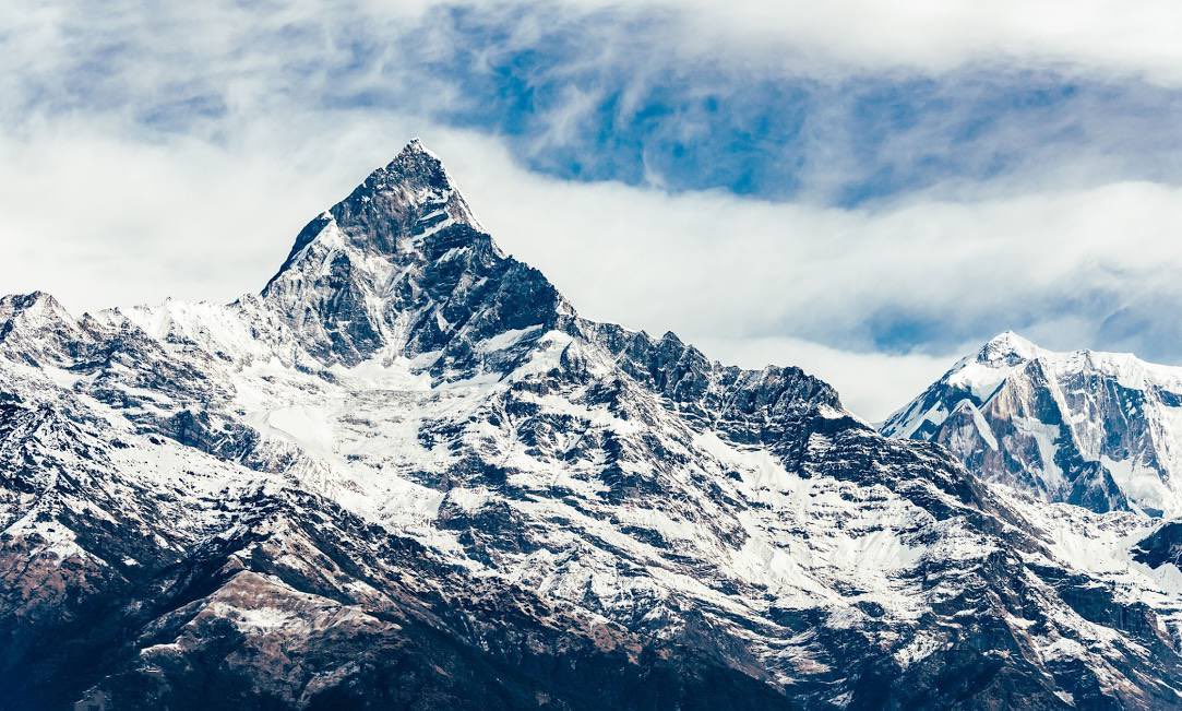 K_Adhikari's tweet image. Naked #Fishtail #Mountain in January in #pokhara #Nepal 🫣 global warming 🤔