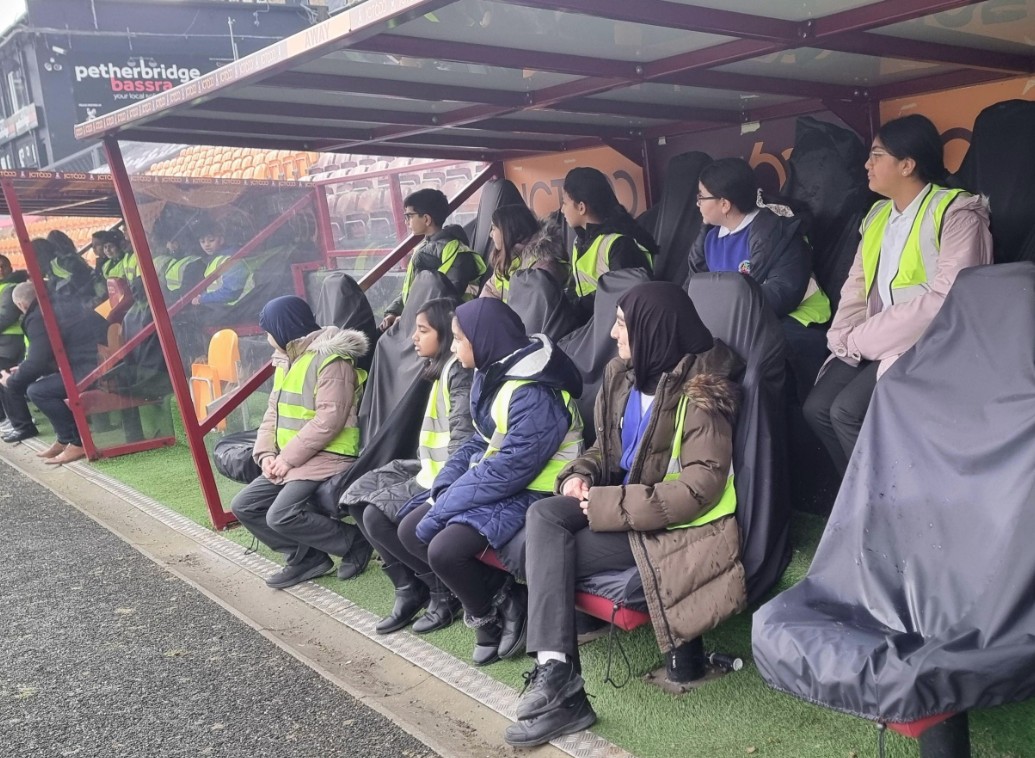 allsaintssbd5's tweet photo. Year 2 visited the beautiful  Alhambra Theatre to watch the production of Pinocchio. 
Year 5 visited the home of the @officialbantams Valley Parade and began learning about the local history #AllSaintsProud #BradfordTheatres #LocalHistory https://t.co/vWQOauH8gw