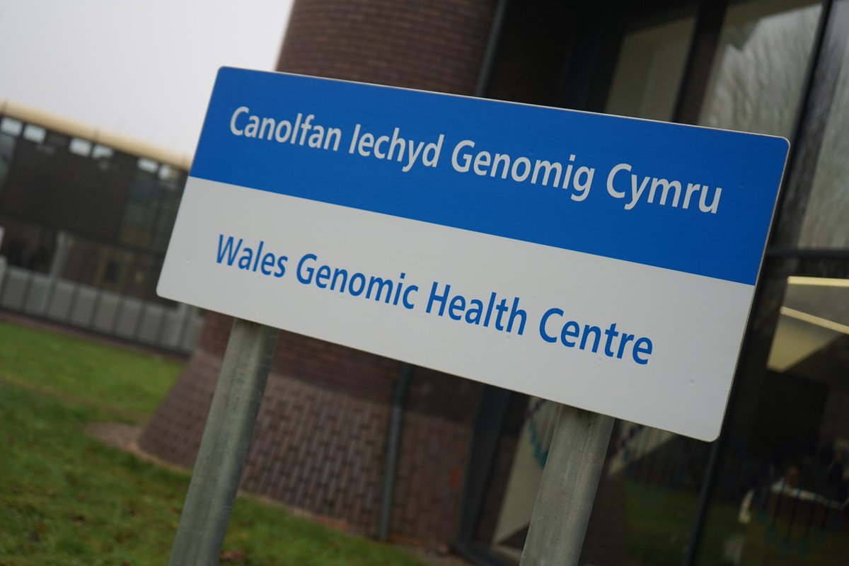 WalesOffice's tweet photo. The Welsh life sciences sector carries out ground-breaking research in areas like healthcare. 🔬

Welsh Secretary @JoStevensLabour met industry leaders at @lshubwales and visited @TrakCel_ @MedGenWales to see the latest developments.

👉 https://t.co/EHggFobwEe https://t.co/s7wLlFNhNb