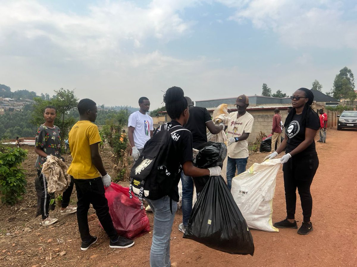 qsimpactrwanda's tweet photo. Three months ago, we joined 200+ volunteers in Giheka Village for a plastic cleanup! Thanks to Green Sugira, Kwanda Green, and Qs Impact for their support. Together, we’re making Rwanda cleaner and greener! 🌍♻️ #QsImpact #RwandaCleansUp #PlasticPollution https://t.co/G9LkJHsWj1