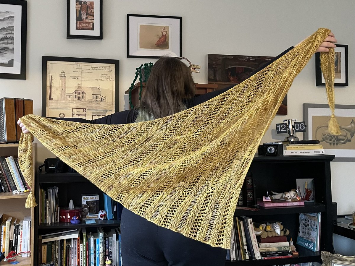 ElvNeedleworks's tweet photo. Stormy Sky Shawl by Ksenia Naidyon https://t.co/BufjRY8O6m