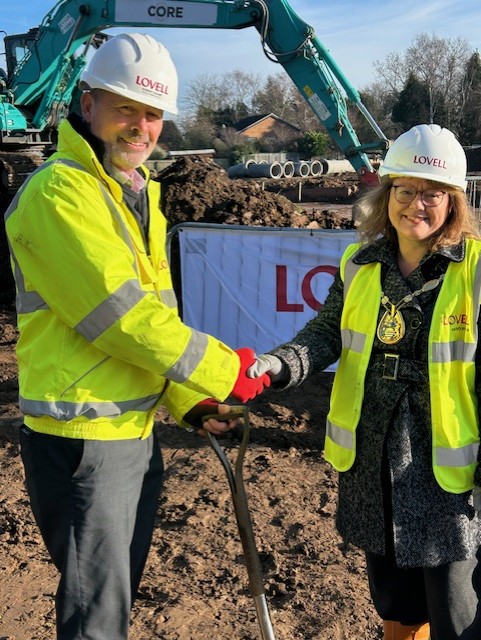 The Deputy Mayor of Beverley, Councillor Alison Healy, has broken ground at a major local development on the former Longcroft Lower School site.  

Read more here: beverley.gov.uk/deputy-mayor-b…