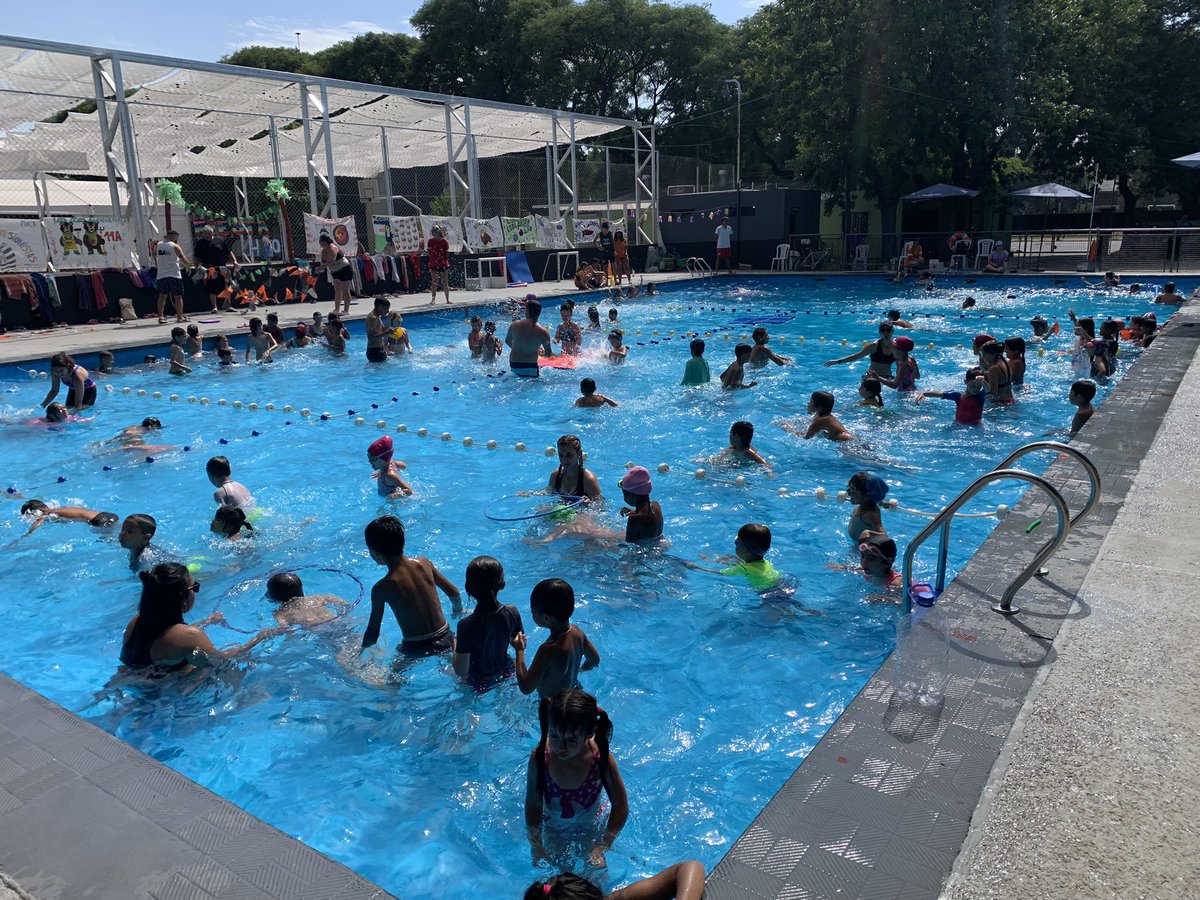 DeportesBA's tweet image. El #Dorrego disfrutando de su fiesta del agua #ColoniasDeLaCiudad