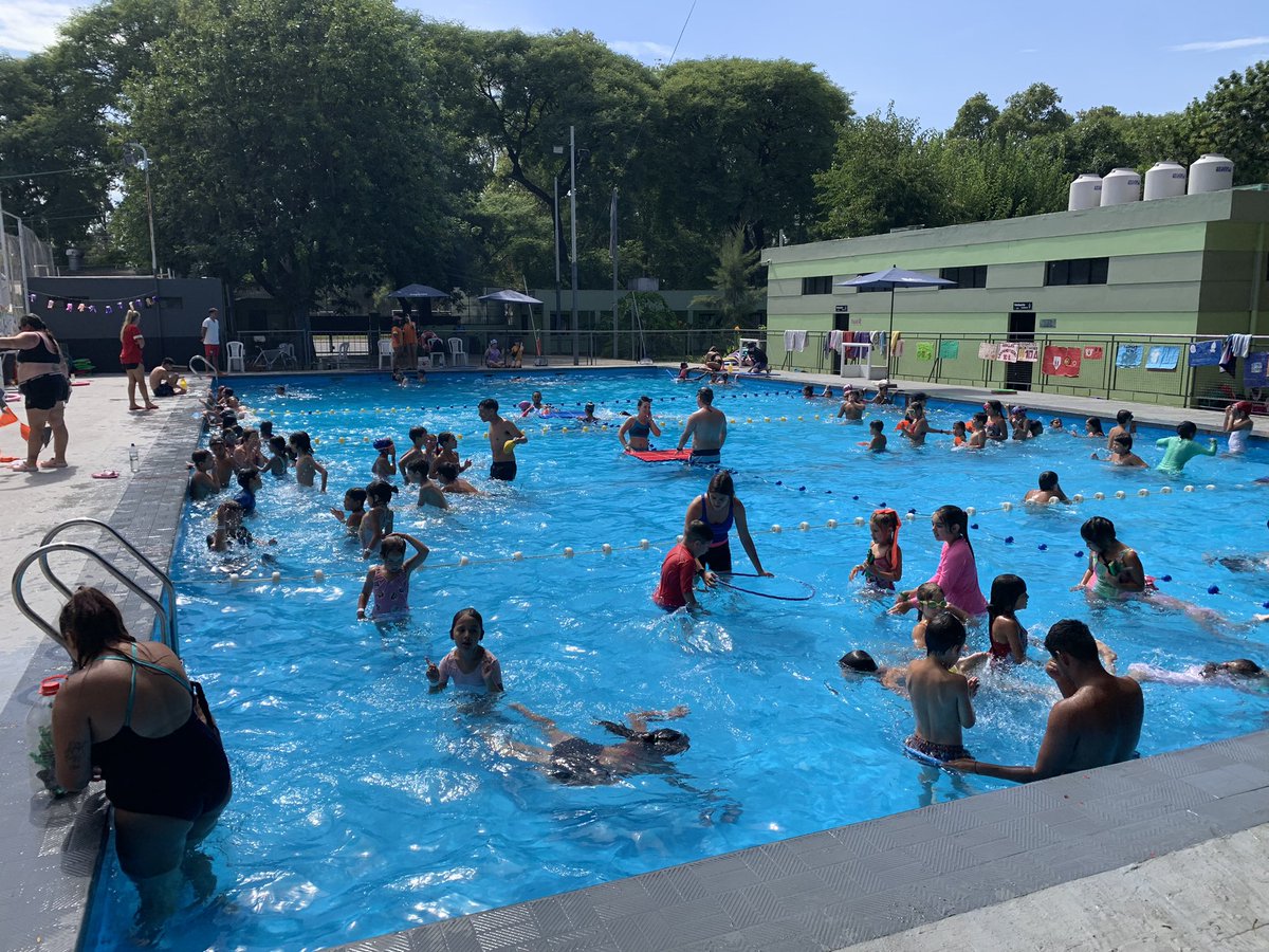 DeportesBA's tweet image. El #Dorrego disfrutando de su fiesta del agua #ColoniasDeLaCiudad