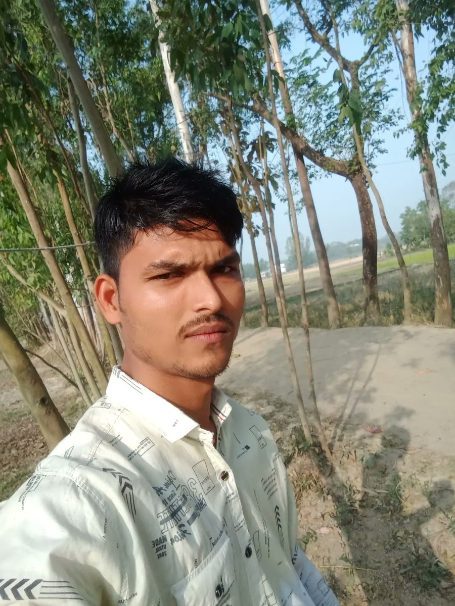 ShayanRohingya's tweet photo. 9 Sep 2024 From that time until today, there is no news.I don't know if he is in this world or not. If anyone is in Burma and can give me some information about him, please  I have received some news about it. arresting by #AAArmy Naqura &amp; Bolibazer had in hearing something news https://t.co/yg97GyNVgv