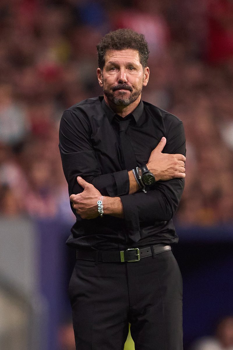 _BeFootball's tweet photo. 🚨 Diego Simeone 🇦🇷 sur les erreurs d’arbitrage favorisant le Real Madrid hier soir 🫣 :

« 𝗖’𝗲𝘀𝘁 𝗹𝗮 𝗺𝗲̂𝗺𝗲 𝗰𝗵𝗼𝘀𝗲 𝗱𝗲𝗽𝘂𝗶𝘀 𝟭𝟬𝟬 𝗮𝗻𝘀... 𝗝𝗲 𝗻𝗲 𝘀𝗮𝗶𝘀 𝗽𝗮𝘀 𝗰𝗲 𝗾𝘂𝗶 𝘃𝗼𝘂𝘀 𝘀𝘂𝗿𝗽𝗿𝗲𝗻𝗱. » 🥶🥶

(CP) https://t.co/5xcCOx3GRY