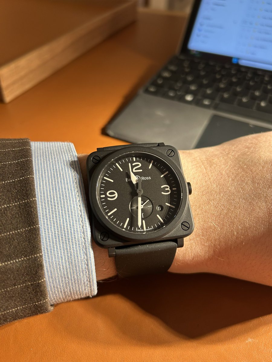 MathisSimoen's tweet image. Franchement, j’aimais pas du tout B&amp;amp;R et depuis que j’ai mis celle là au poignet je commence à bien aimer.