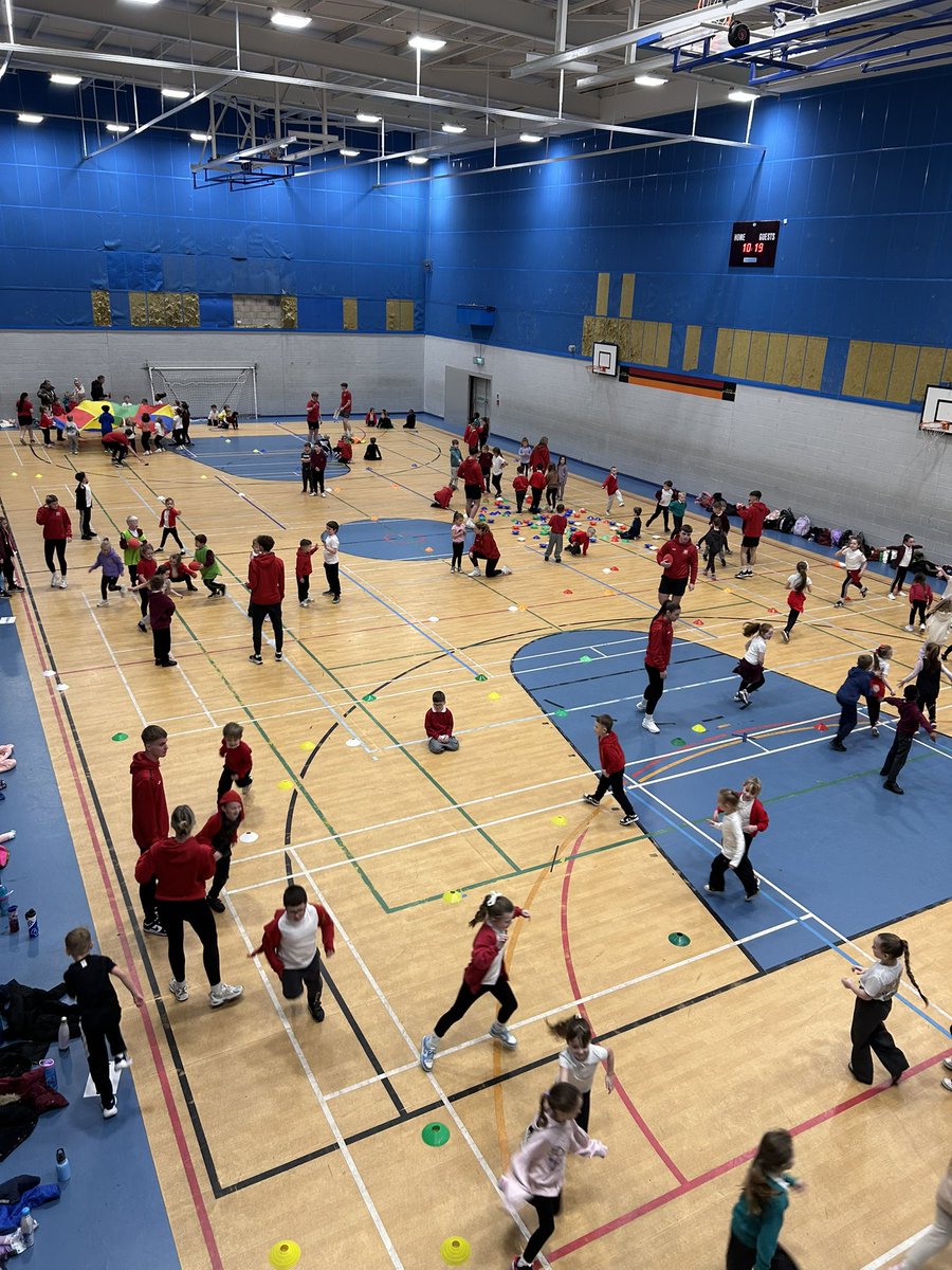 Aneurin Leisure Sports Development (@alsportdev) on Twitter photo Brilliant first Multi-Skills event at Abertillery Sports Centre 🎾🏐🏉
Great to see over 200 Year 2 pupils, from 7 schools, having a FUNtastic day!
Big thank you to <a href="/coleggwent/">Coleg Gwent</a> BGLZ BTEC Sport students for delivering throughout the day and <a href="/ALC3to16/">Abertillery Learning Community</a> for the use of the hall. 🤝 Brilliant first Multi-Skills event at Abertillery Sports Centre 🎾🏐🏉
Great to see over 200 Year 2 pupils, from 7 schools, having a FUNtastic day!
Big thank you to <a href="/coleggwent/">Coleg Gwent</a> BGLZ BTEC Sport students for delivering throughout the day and <a href="/ALC3to16/">Abertillery Learning Community</a> for the use of the hall. 🤝