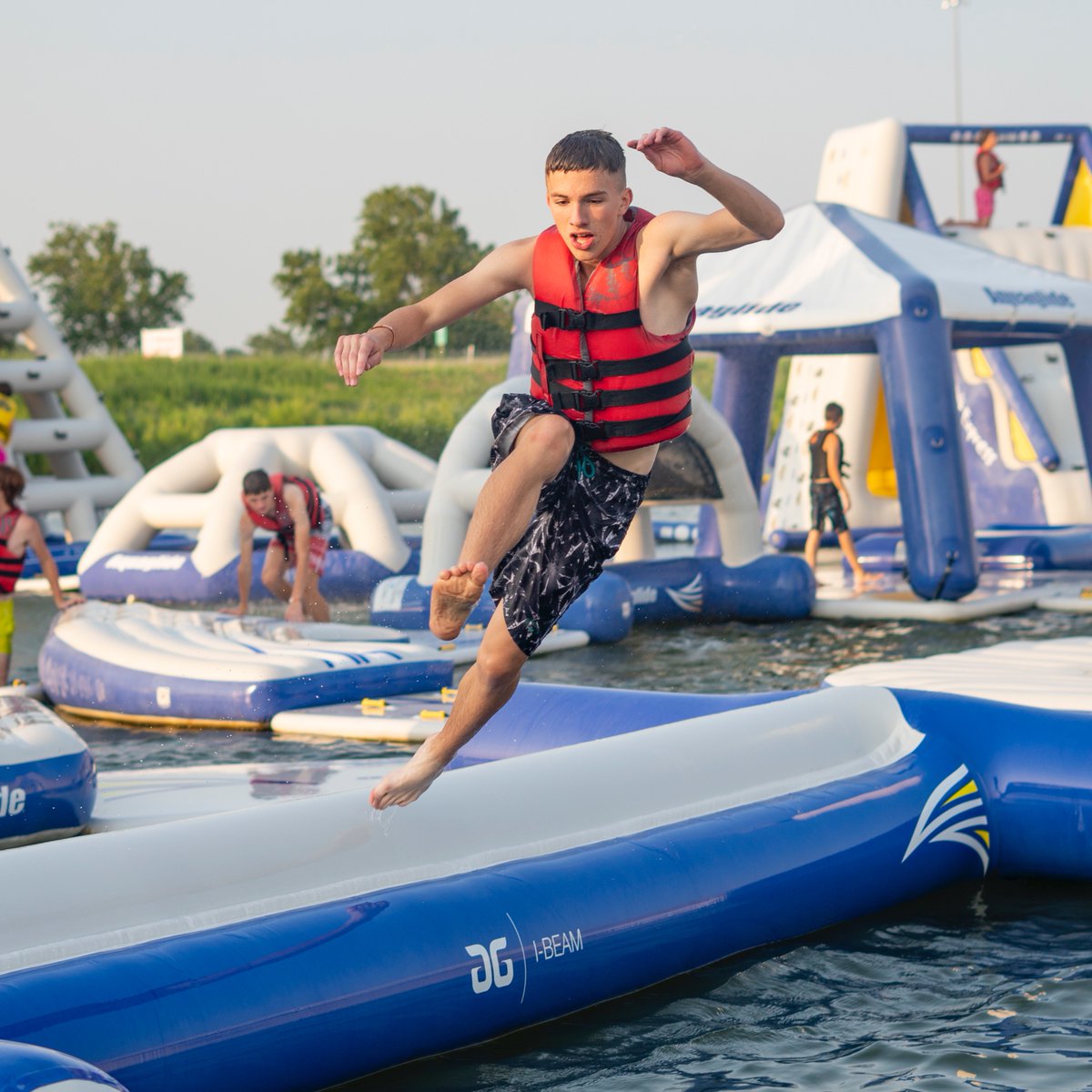 There's only one way to cross the I-beam, full throttle, 💯every time.