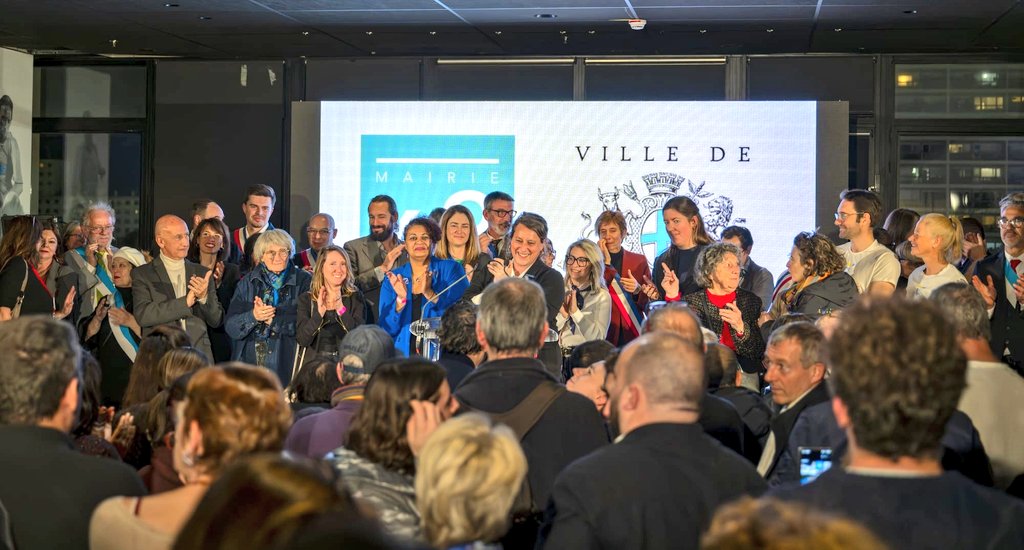 olivia_fortin's tweet photo. #Voeux2025
🔥 Nous étions 1500 au stade Vélodrome ! 

Ensemble, nous avons parlé fraternité.
Nous avons rendu hommage à celles et ceux qui nous inspirent.
Nous avons parlé de nos quartiers et de nos projets en 2025 pour un 6/8 apaisé et durable. 

Et ensemble, nous avons partagé nos vœux et la joie de nous retrouver lors d'une soirée mettant à l'honneur associations, acteurs engagés du secteur, ouverte à toutes et tous, aux enfants comme aux plus anciens et accessible aux personnes à mobilité réduite ou mal entendantes, autour d'un jus de pomme.