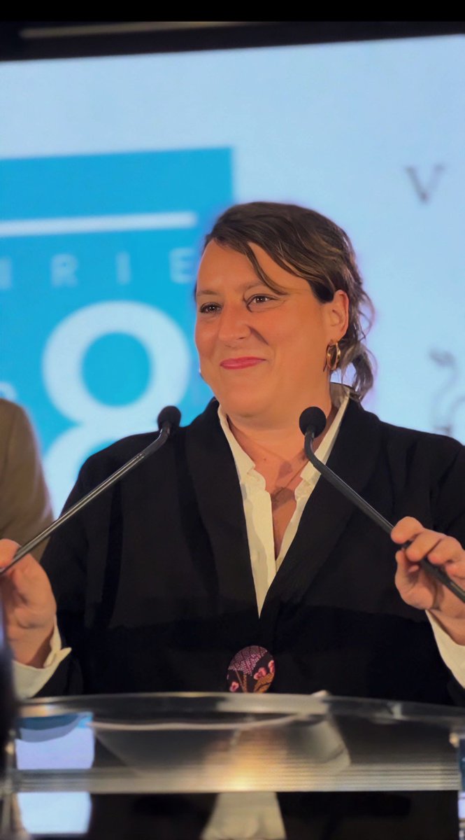 #Voeux2025
🔥 Nous étions 1500 au stade Vélodrome ! 

Ensemble, nous avons parlé fraternité.
Nous avons rendu hommage à celles et ceux qui nous inspirent.
Nous avons parlé de nos quartiers et de nos projets en 2025 pour un 6/8 apaisé et durable. 

Et ensemble, nous avons partagé