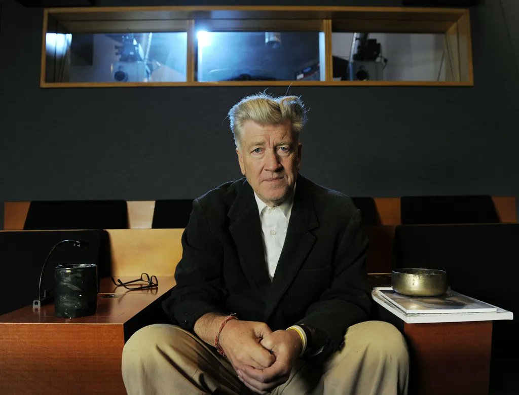 David Lynch was a visionary filmmaker and a true artist. For <a href="/seattletimes/">The Seattle Times</a> I wrote about the impact he had, including on the great Kyle MacLachlan, and spoke to local filmmakers. Speaking with them was healing after this immense loss, so I hope you'll read
seattletimes.com/entertainment/…