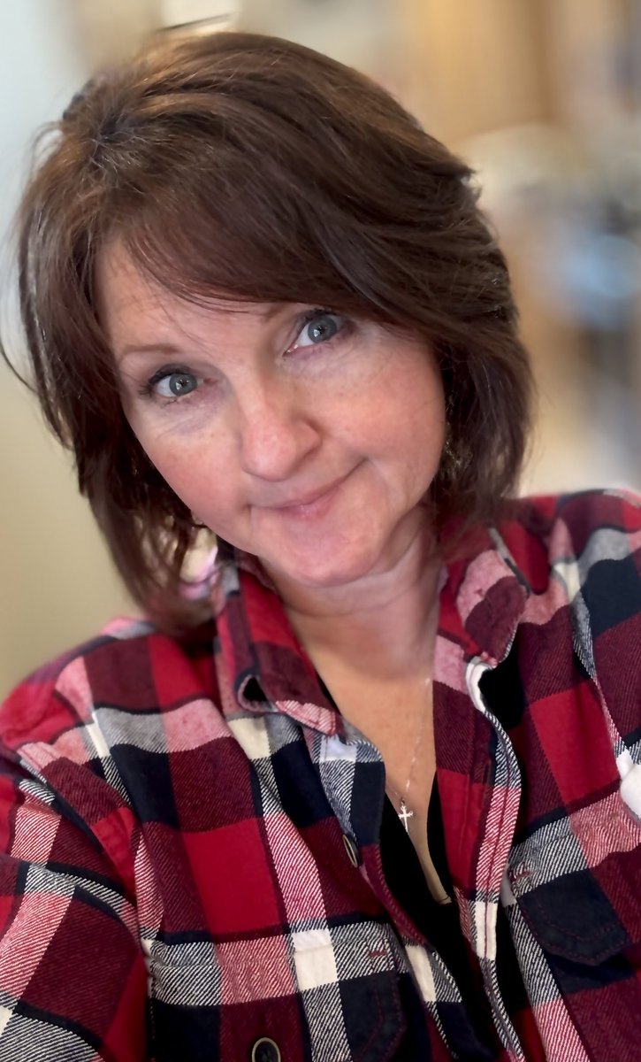 LovelyLetter316's tweet image. #FlannelFriday #OnlyKASH