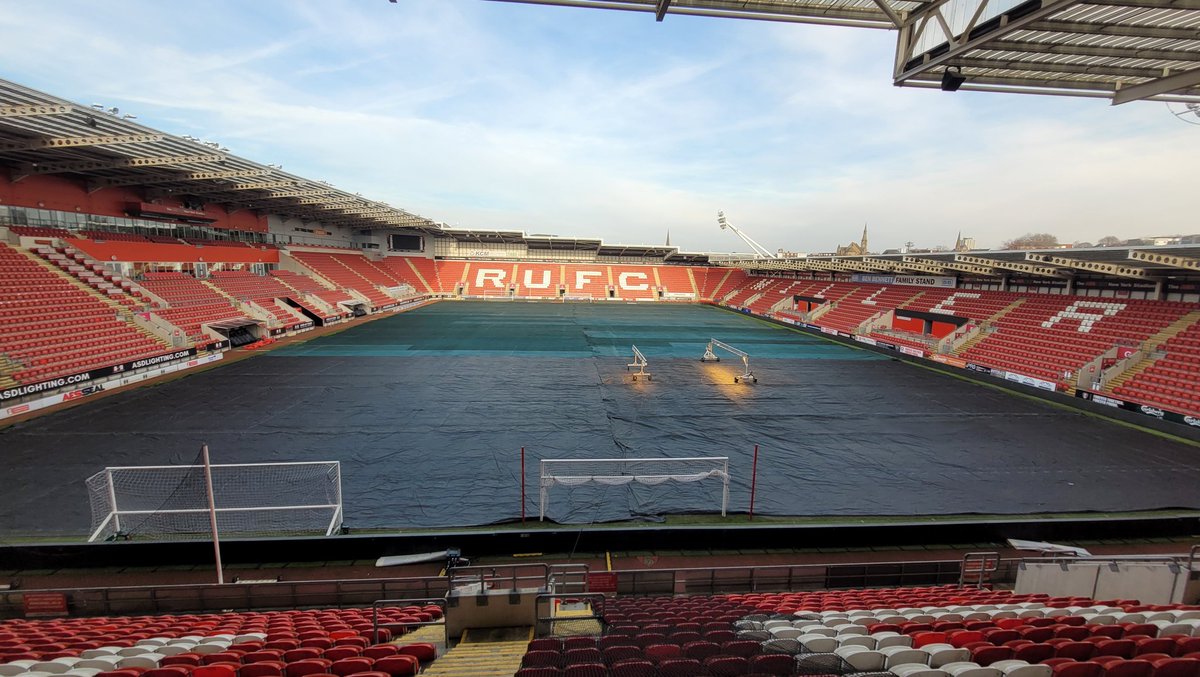 There is no tent this week for <a href="/RotherhamUnited/">Rotherham United</a>, back to the old faithful frost covers. 💪🏻