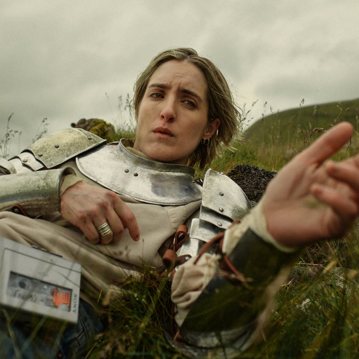 I think it might time for a new song… ⚔️

recognise
out jan 22nd 5pm UTC
presave now (link in bio) if you’d like to hear a little bit of it 🤏