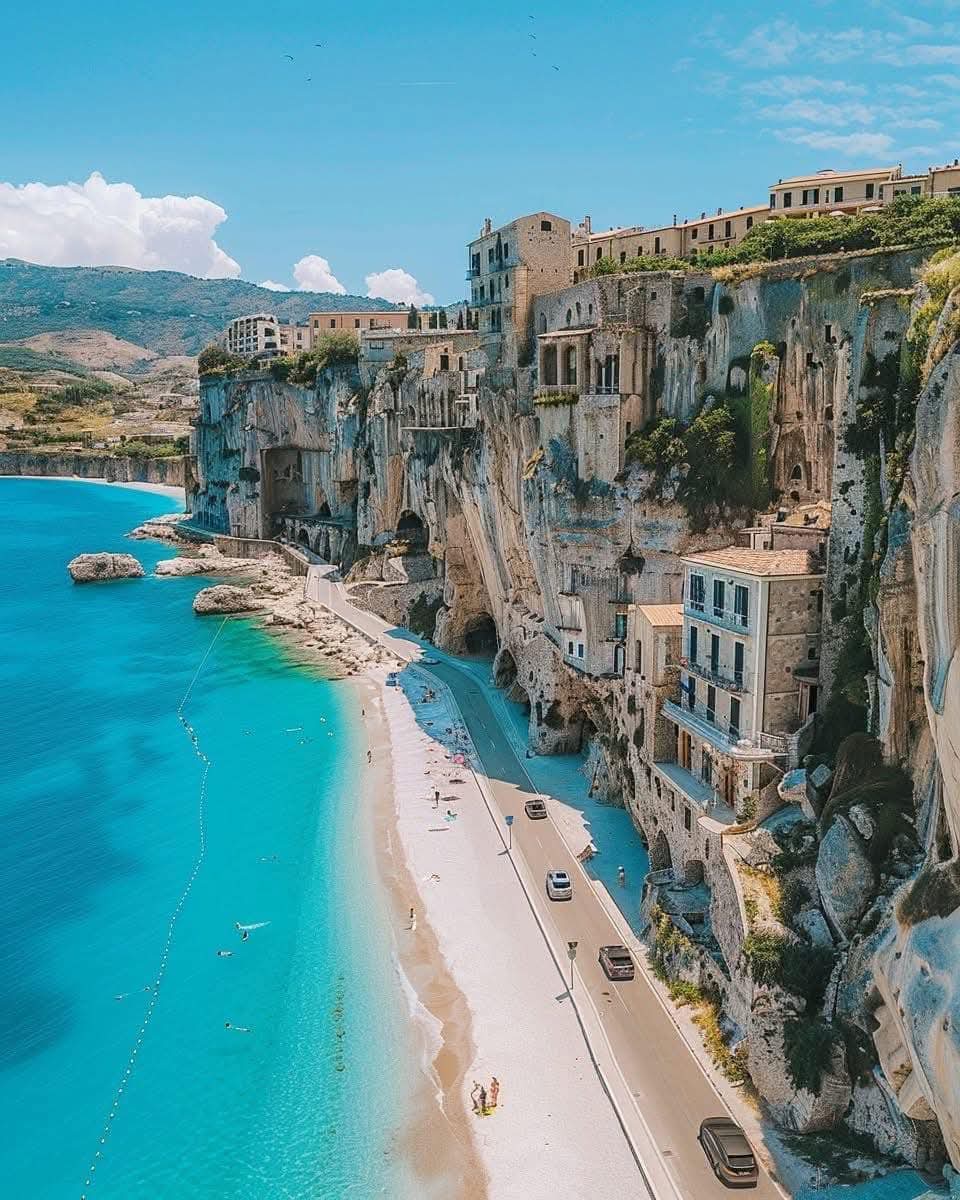 nomadictravels0's tweet photo. Tropea, Italy 🇮🇹 📍

What an epic drive that would be! https://t.co/aFdA8tx5iM