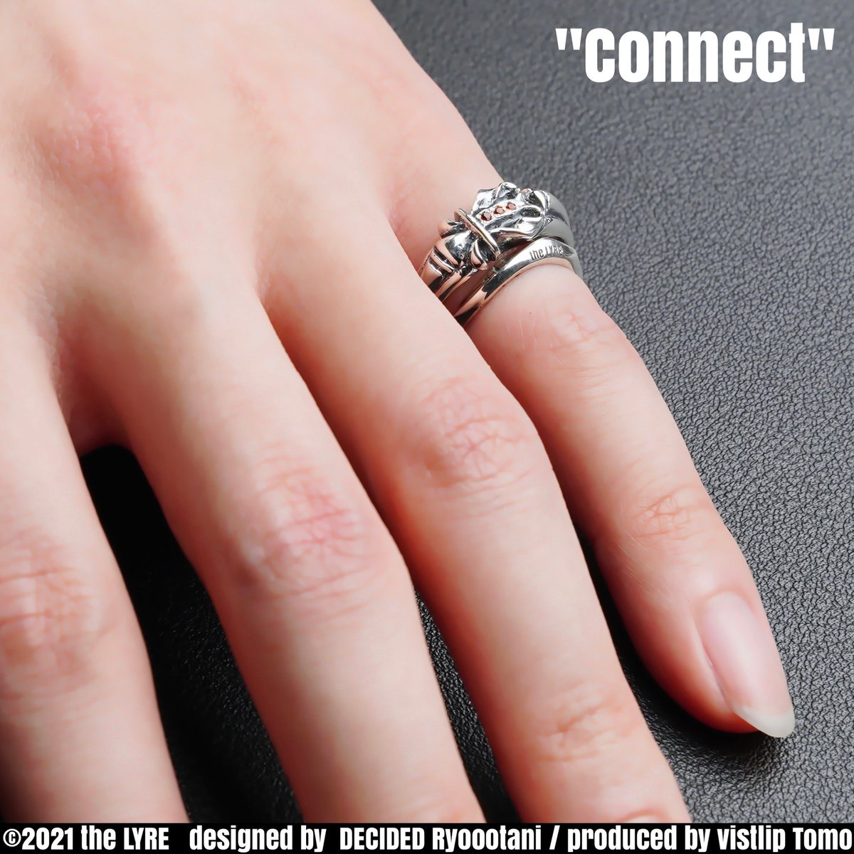 theLYRE_DECIDED's tweet photo. [ ONLINE STORE ]

会場限定販売のみでのお取扱いだった
the LYRE "Connect"がAsterism全アイテムの販売を記念して、オンラインストアにて一般受注販売を開始致します。

こちらも是非ご利用ください。

▶️https://t.co/ei0xEU3ZyC

#the_LYRE #Connect https://t.co/uRDbIcmfdF