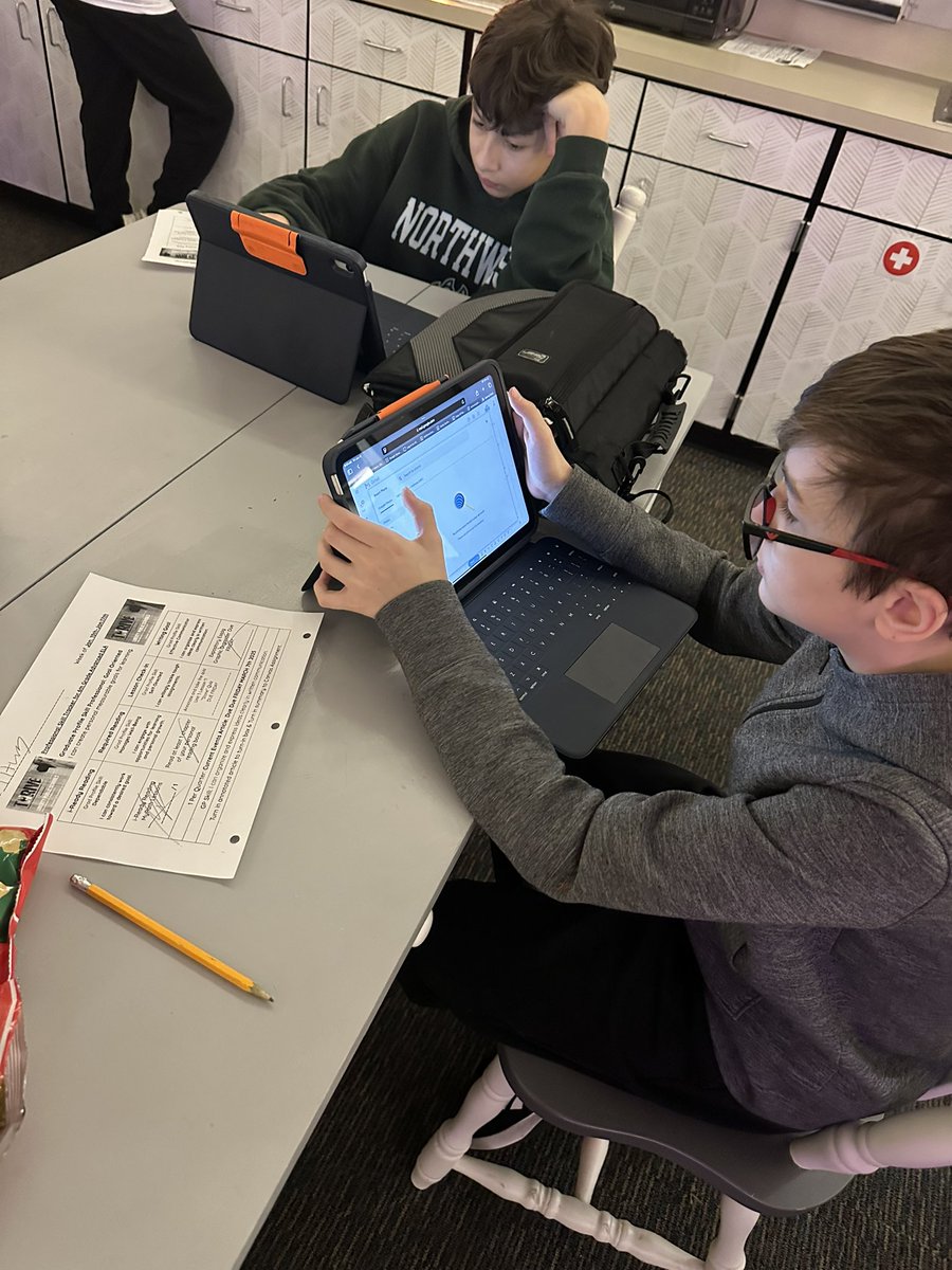 Natalie Flora tweet media